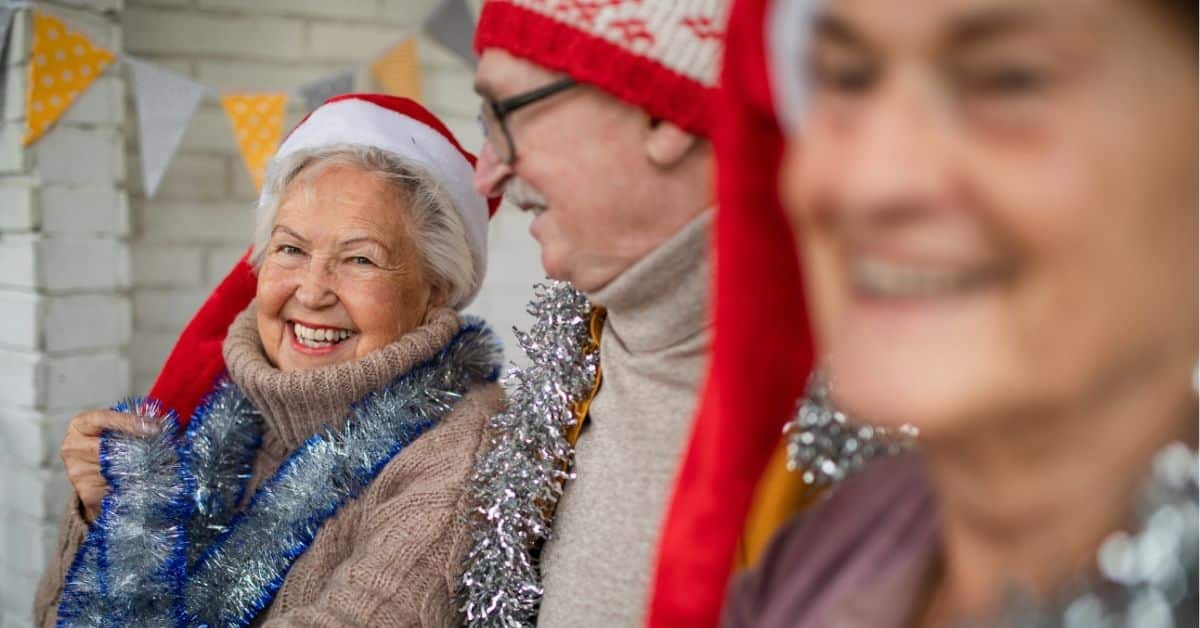 How Can Senior Living Help Seniors Thrive And Connect? 2 Senior Living To Connect
